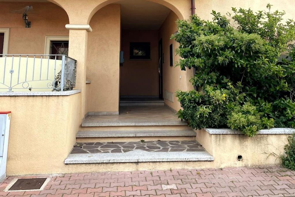 Looney Tunes Home Olbia Exterior photo