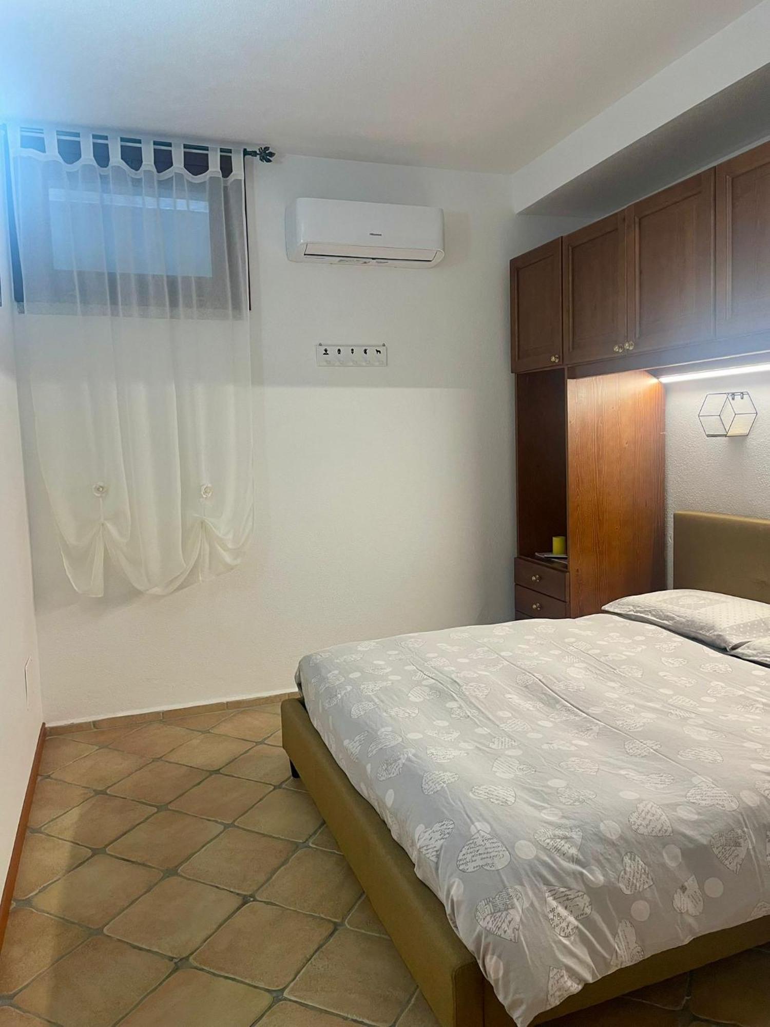 Looney Tunes Home Olbia Exterior photo